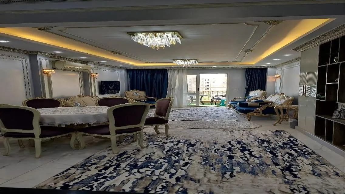 Luxury Apartment in B3 with All Amenities