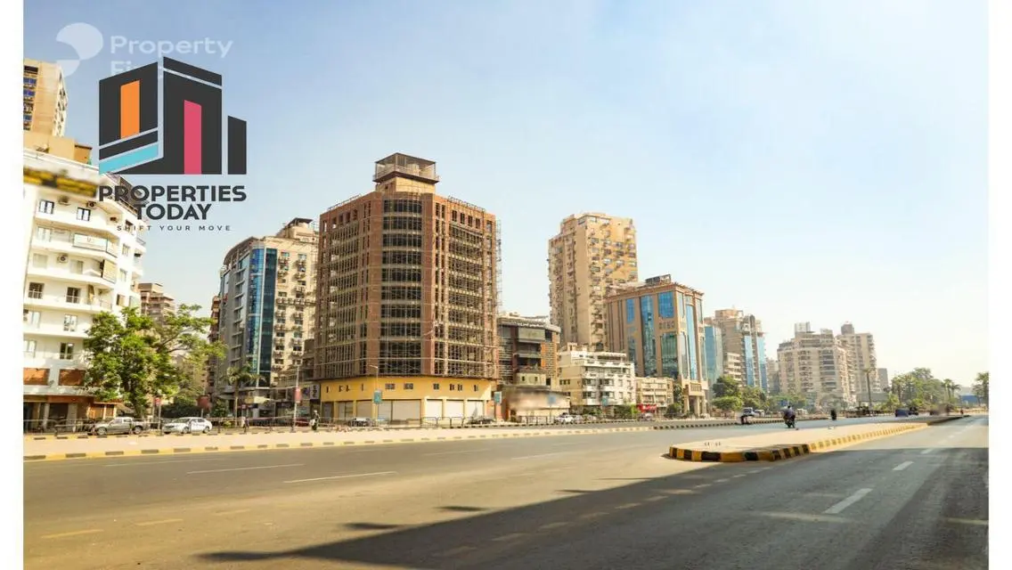 شقة فاخرة بمساحة 210 متر مع موقف مغطى