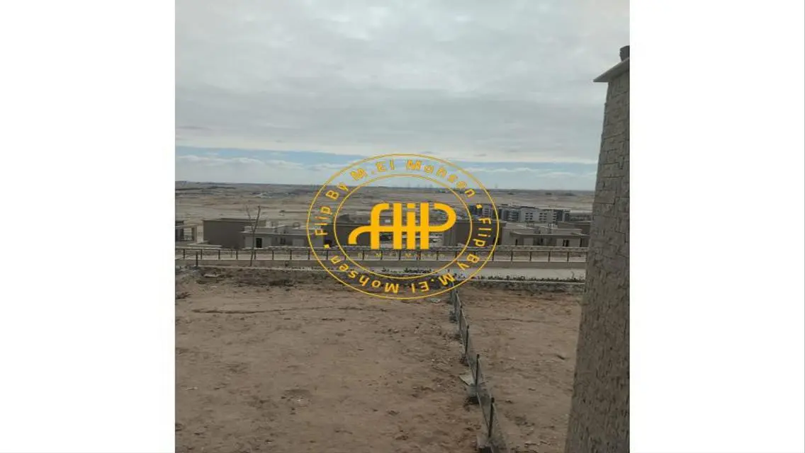 Twinhouse for Sale in GoldCliff - 440 m