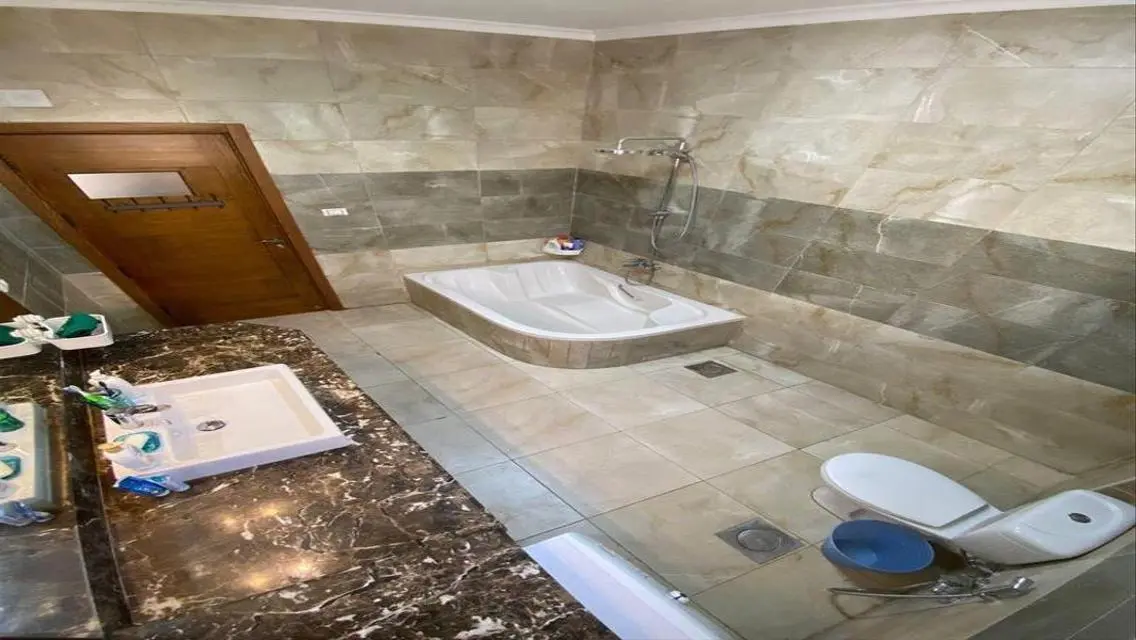 Luxury Apartment with Spacious Design in a Prime Location