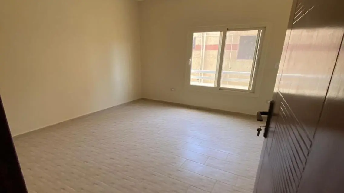 شقة فاخرة للإيجار بسعر 25000