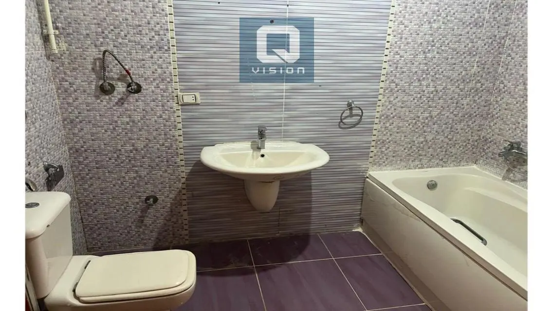 Apartment for Sale at 2203-3-Q-vision