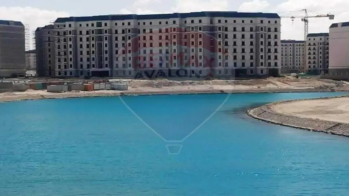 Premium Apartment with Lake View Balcony
