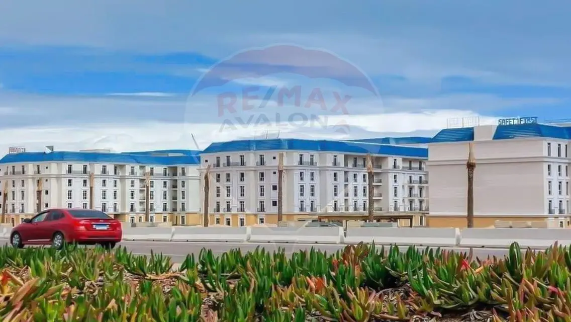 Premium Apartment with Lake View Balcony