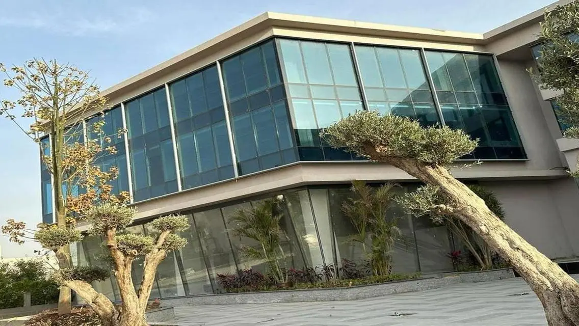 Modern Office for Rent - Spacious 200 sqm in City 500500