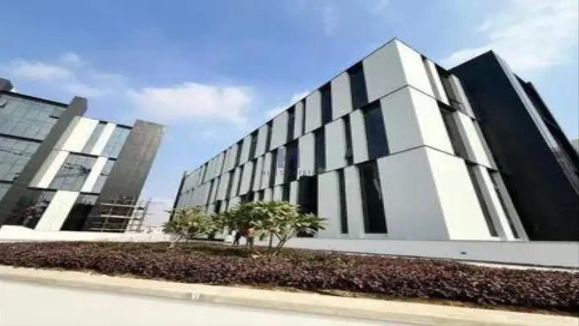 Premium Property with Extensive Amenities - 5,950,000 EGP