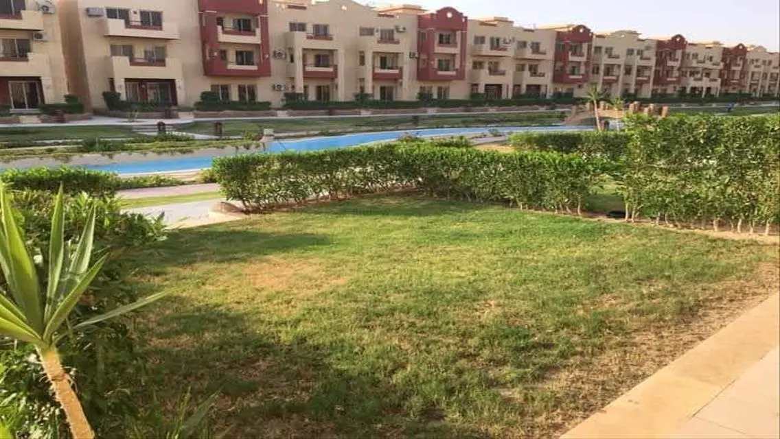 شقة فاخرة مع إطلالة على البحيرات في منطقة مميزة