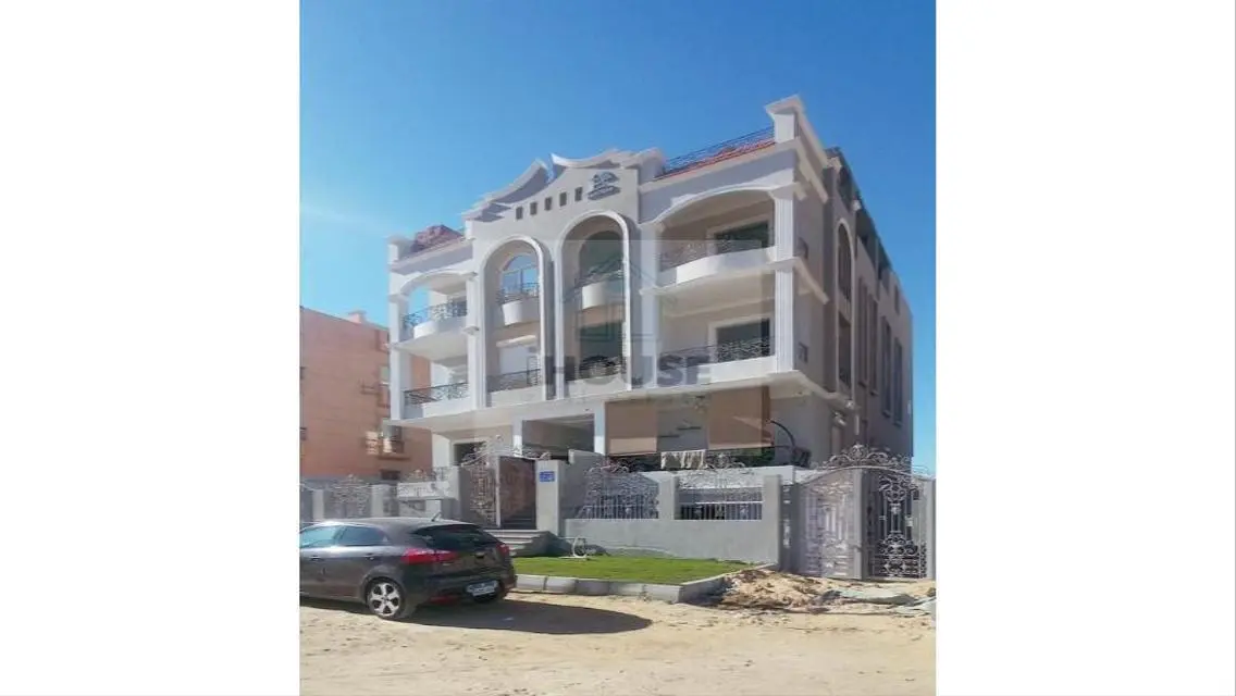 Apartment for Sale in the Eighth District, Sheikh Zayed