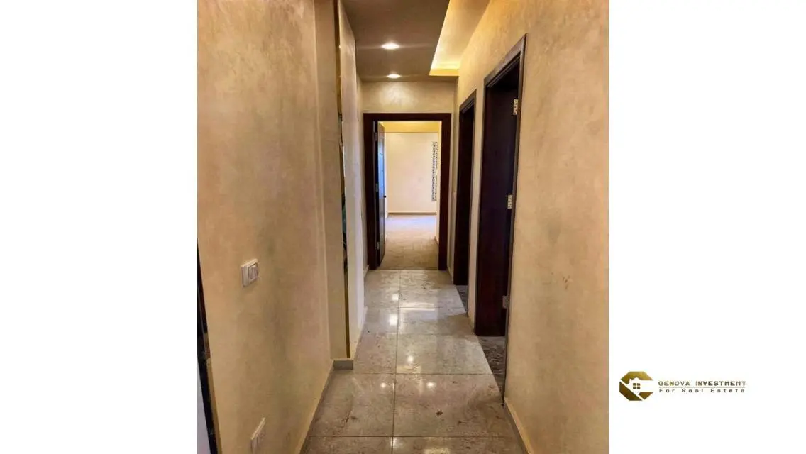 Luxurious Apartment with 152 sqm and Private Balcony