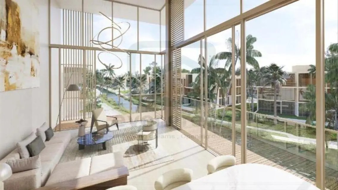 Luxury Villa with Stunning Lakeside View