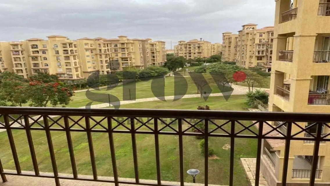 Luxury Apartment for Sale with Stunning Lake View