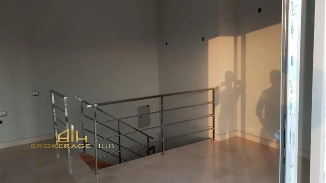 Luxury Apartment for Sale in VG16-210