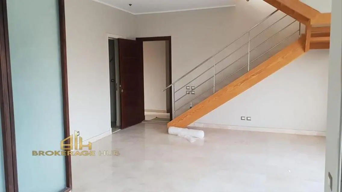 Luxury Apartment for Sale in VG16-210