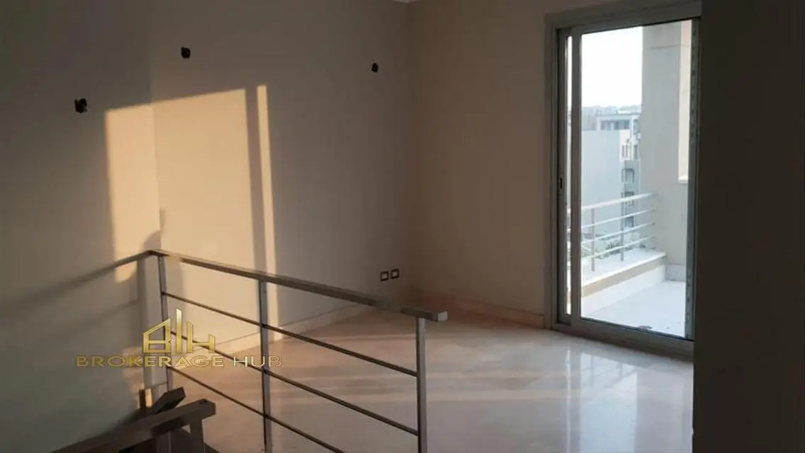 Luxury Apartment for Sale in VG16-210