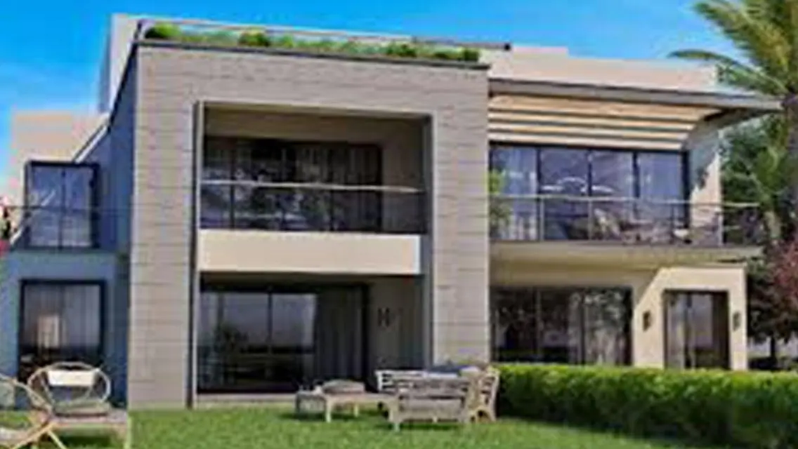 Luxury Apartment in the Heart of the City with Private Garden