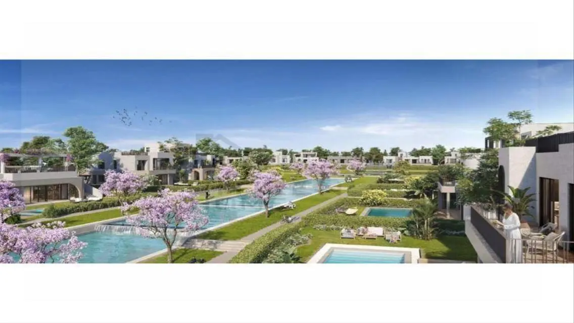 Luxury Villa with Spacious Garden and Shared Pool in Owest