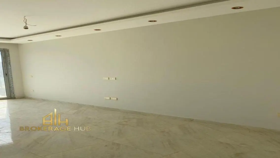 شقة فاخرة للايجار في VGK