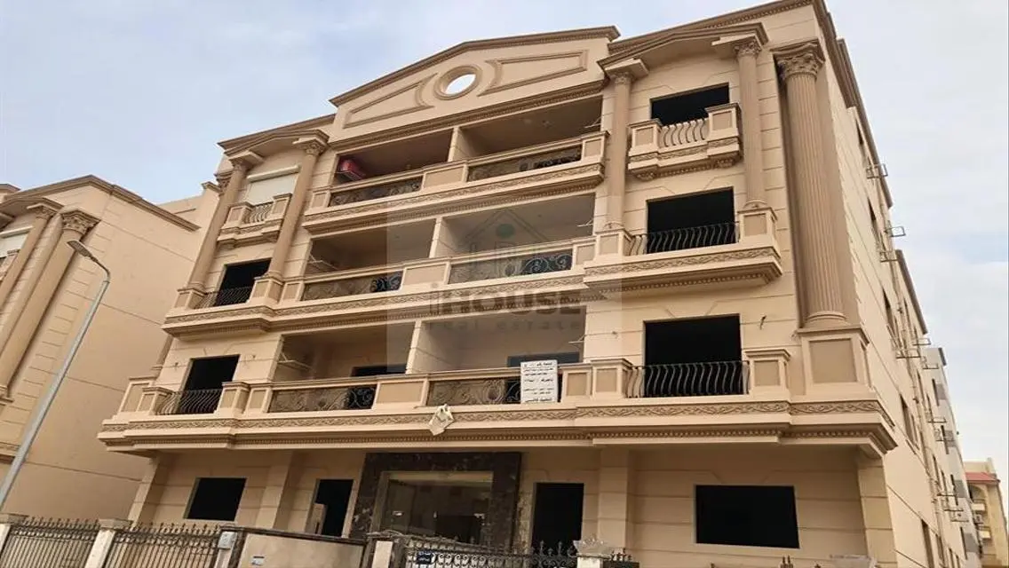 Luxury Villa for Sale - 103