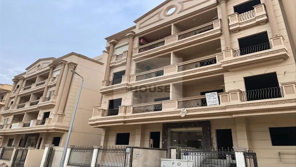 Luxury Villa for Sale - 103
