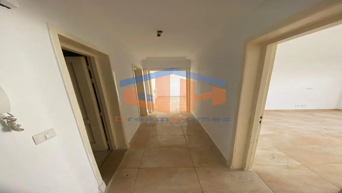 Luxury Apartment at a Great Price in 140-B10