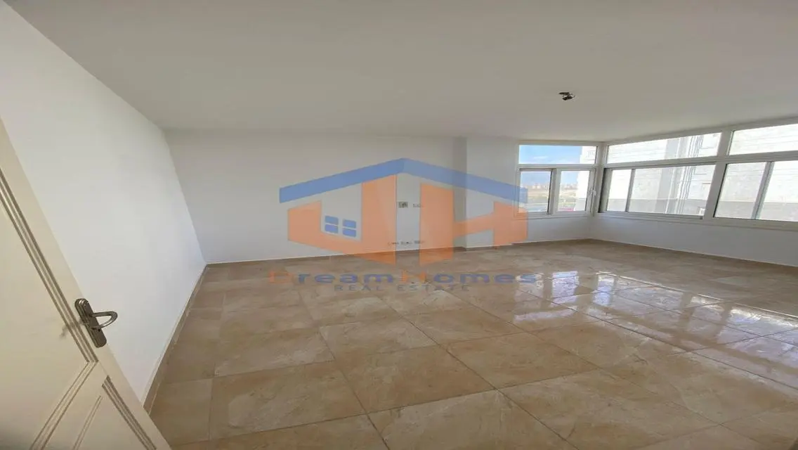 Luxury Apartment at a Great Price in 140-B10