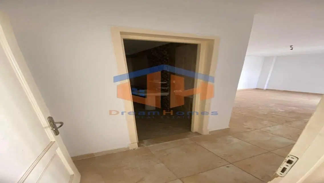 Luxury Apartment at a Great Price in 140-B10