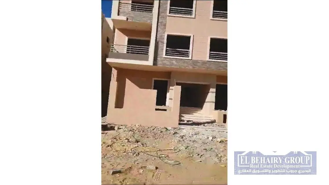شقة فاخرة للبيع بمساحة رائعة