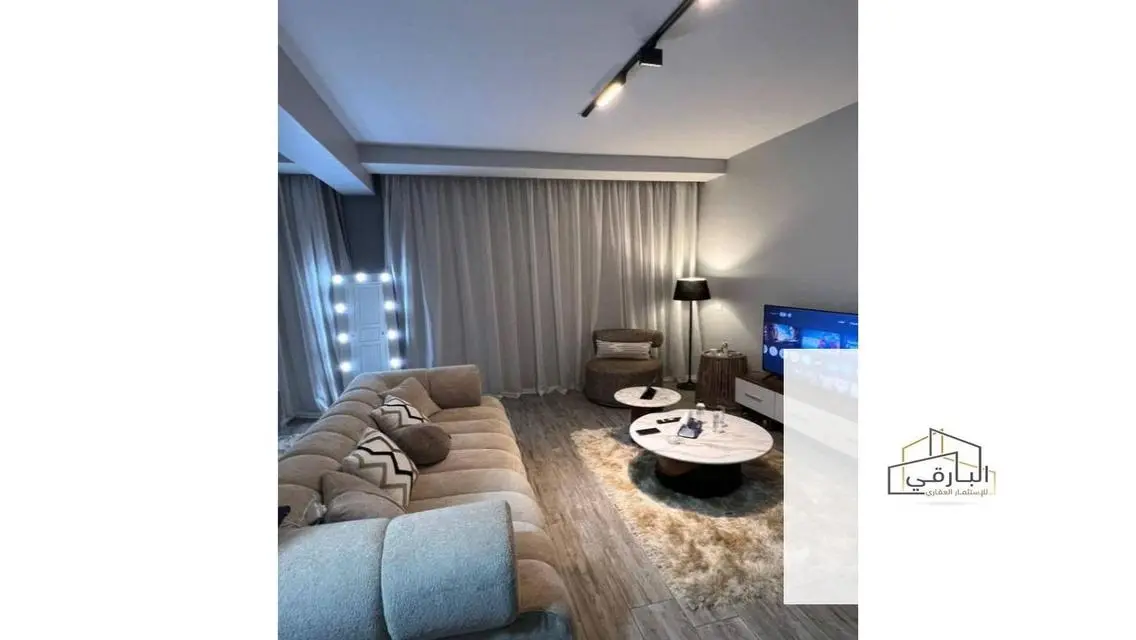 Luxurious Apartment for Rent with Shared Pool and Amenities
