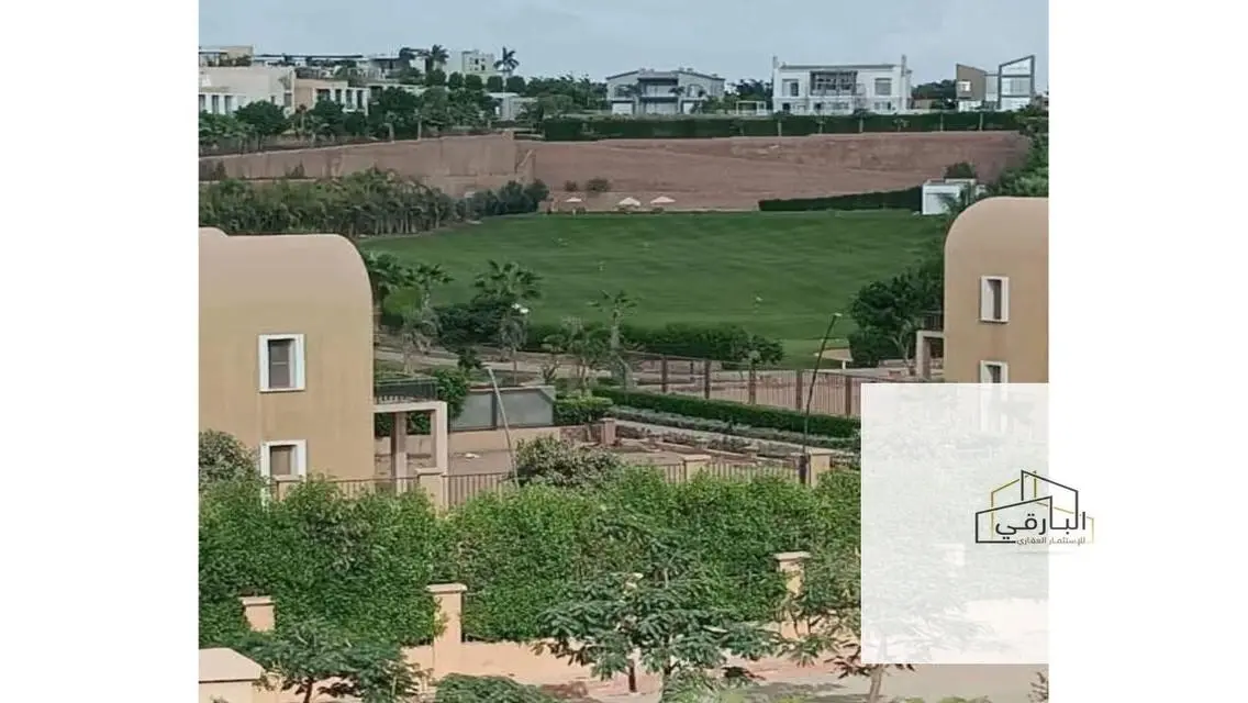 Luxurious Apartment for Rent with Shared Pool and Amenities