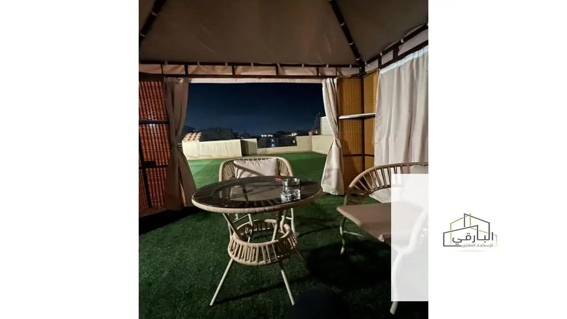 Luxurious Apartment for Rent with Shared Pool and Amenities