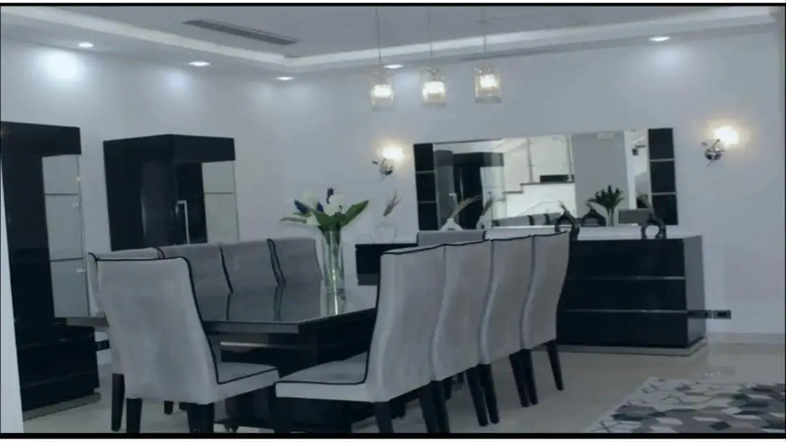 Luxurious Property in the Heart of the City - 6 Bedrooms