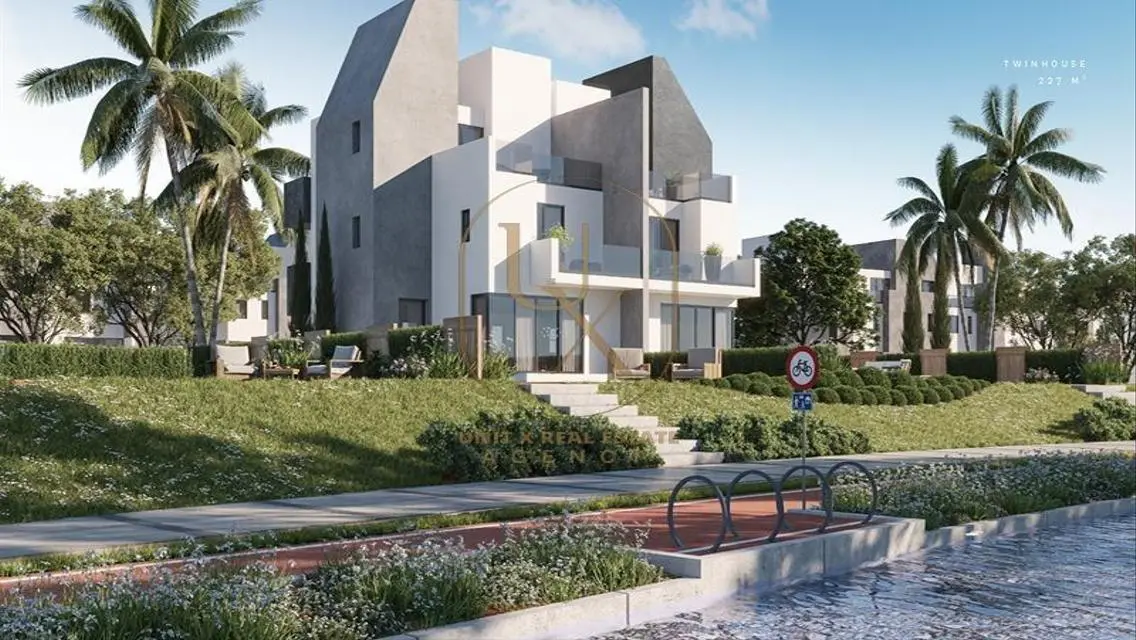 Luxury Villa for Sale in Prime Location