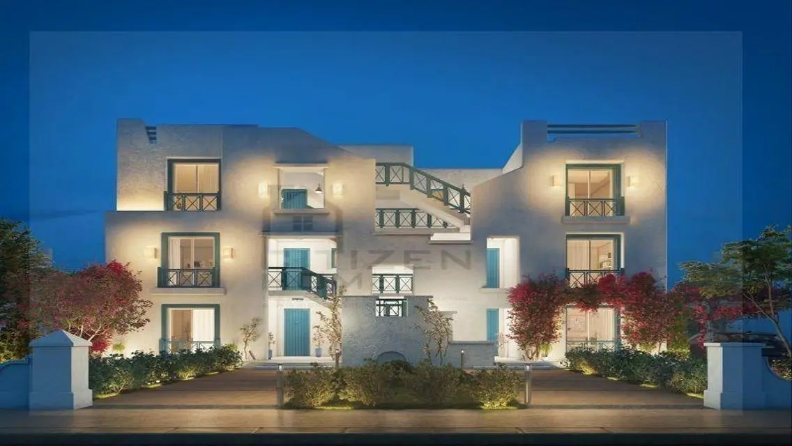 Luxurious 180 sqm Apartment with Shared Pool and Lake View