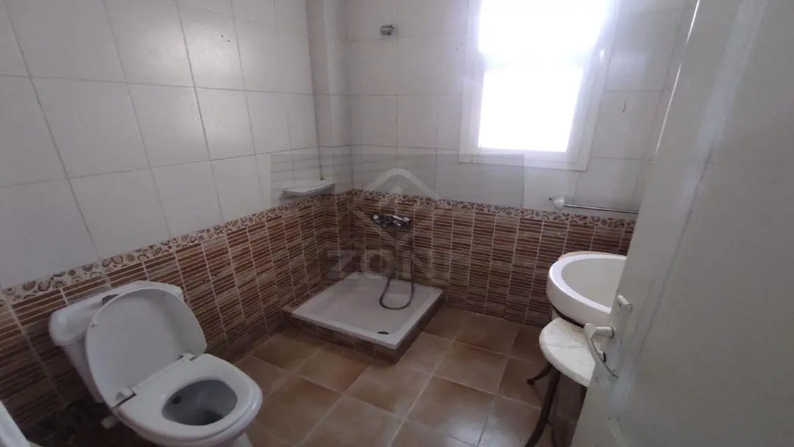 Luxury Apartment for Sale - 100 Square Meters in Prime Location