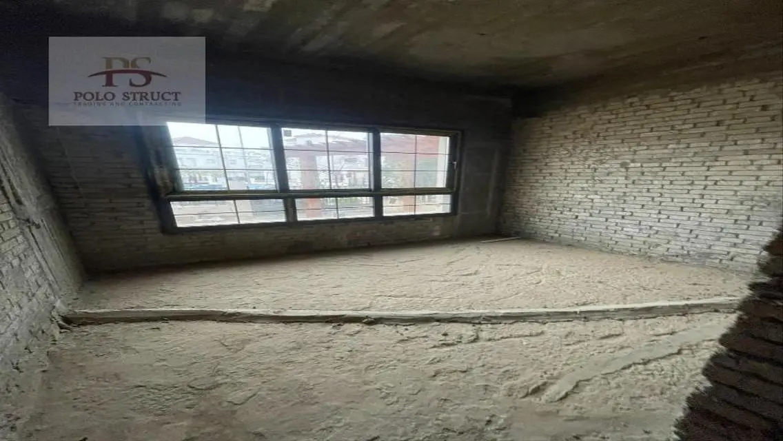 فيلا فاخرة للبيع بمساحة واسعة