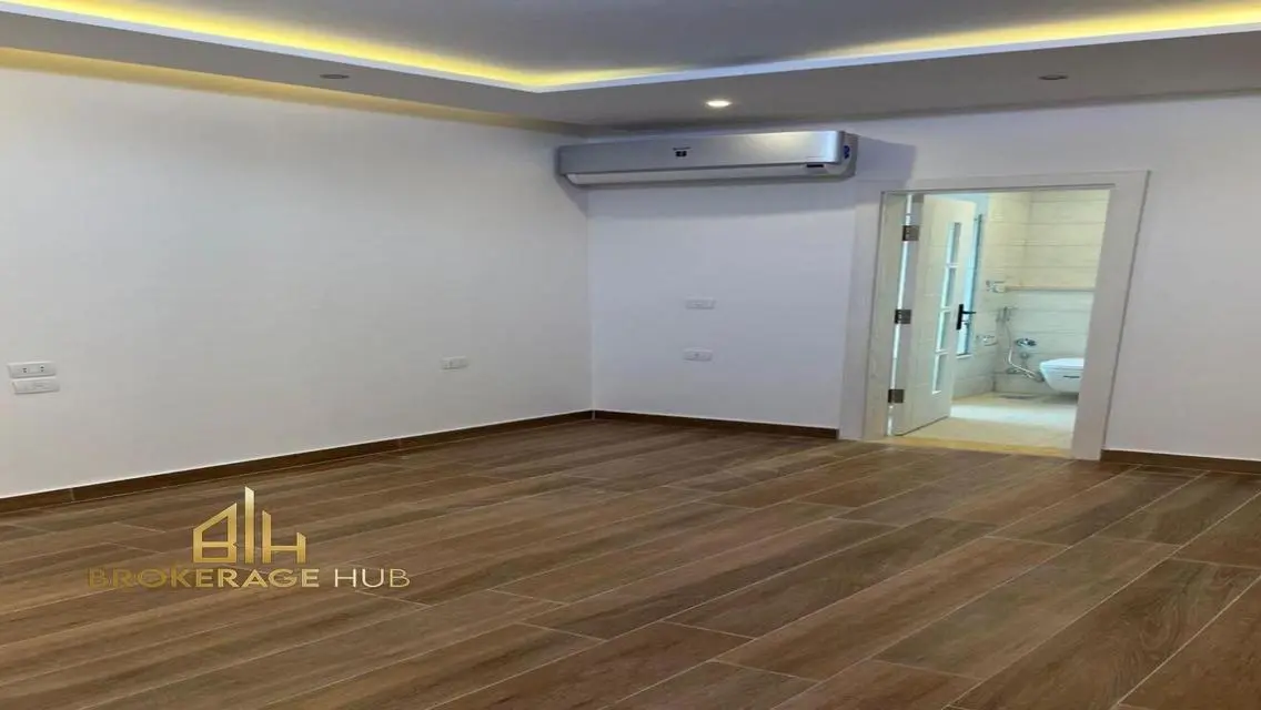 Beautiful Apartment for Rent by the Lakes