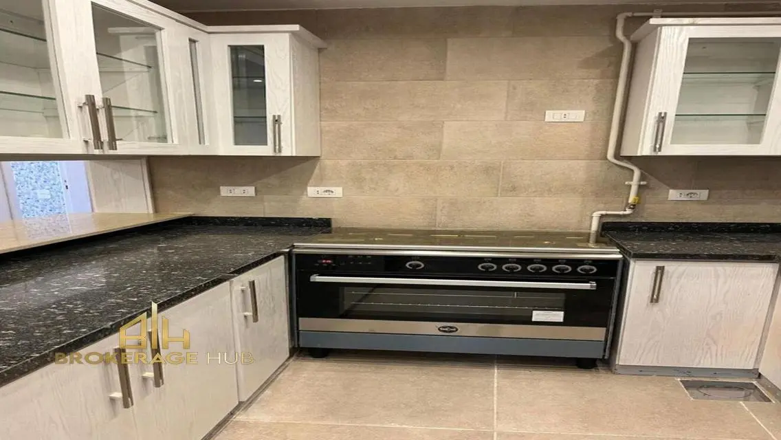Beautiful Apartment for Rent by the Lakes