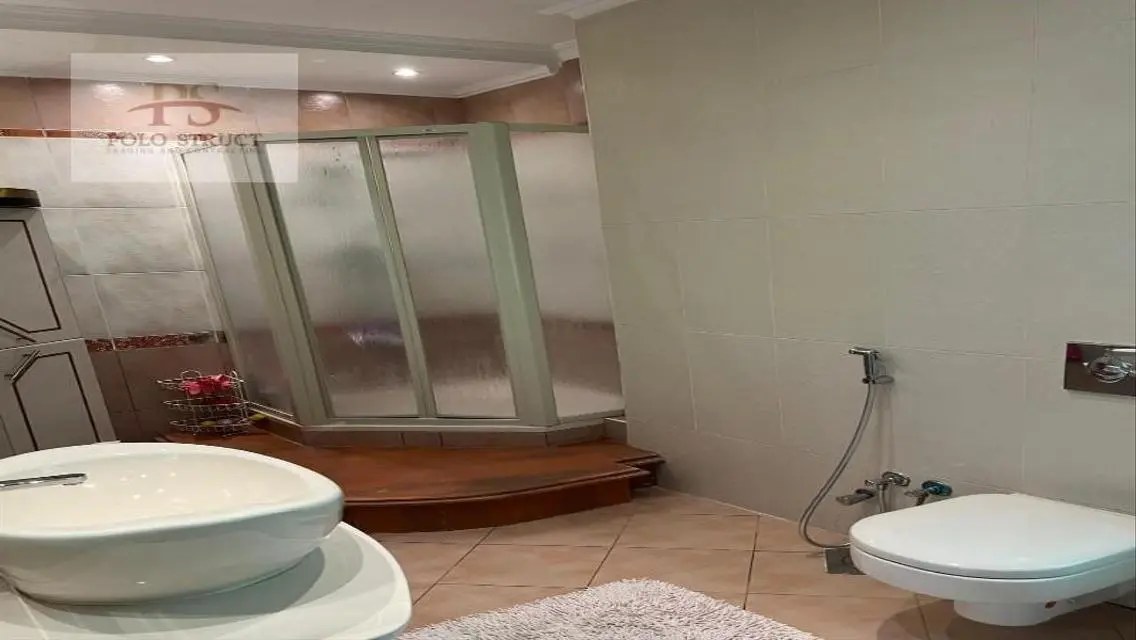 Luxurious Villa for Sale with Spacious Layout
