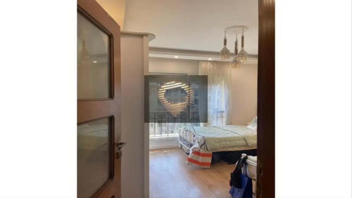 Luxury Apartment in Open-Air Mall -107-B1