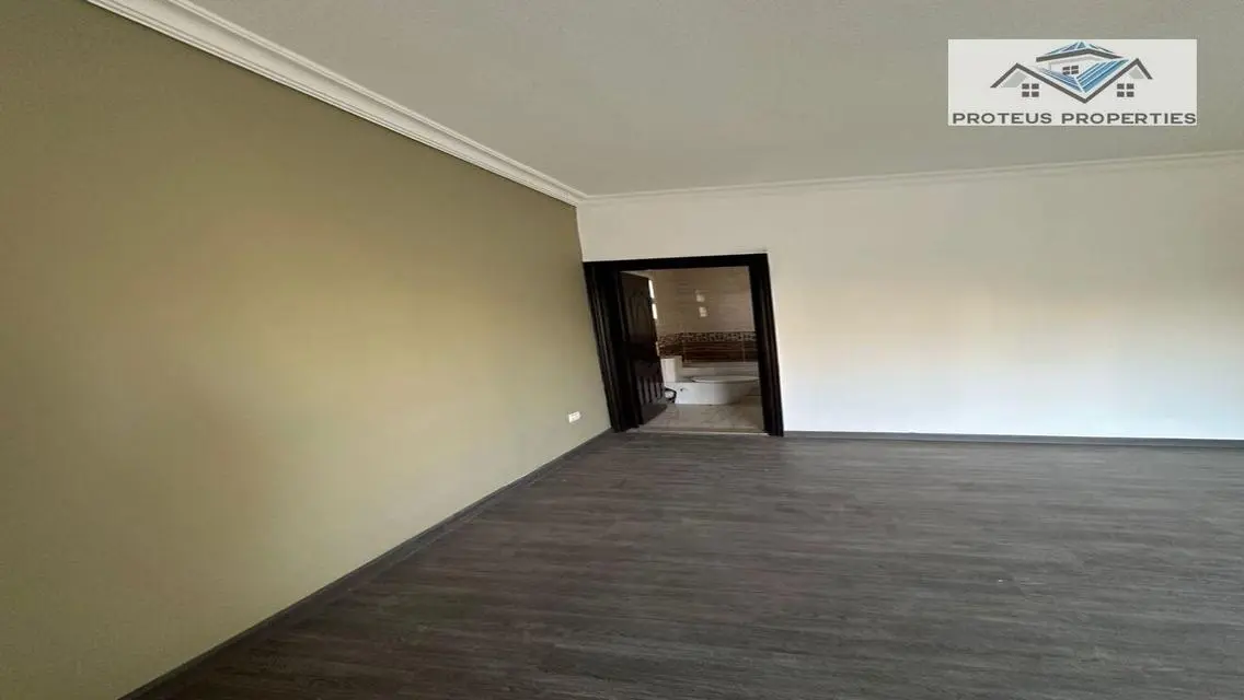 Luxury Apartment of 256 Square Meters in a Prime Location