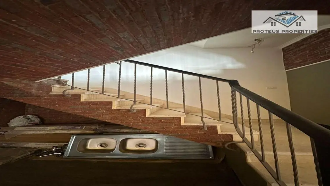 Luxury Apartment of 256 Square Meters in a Prime Location
