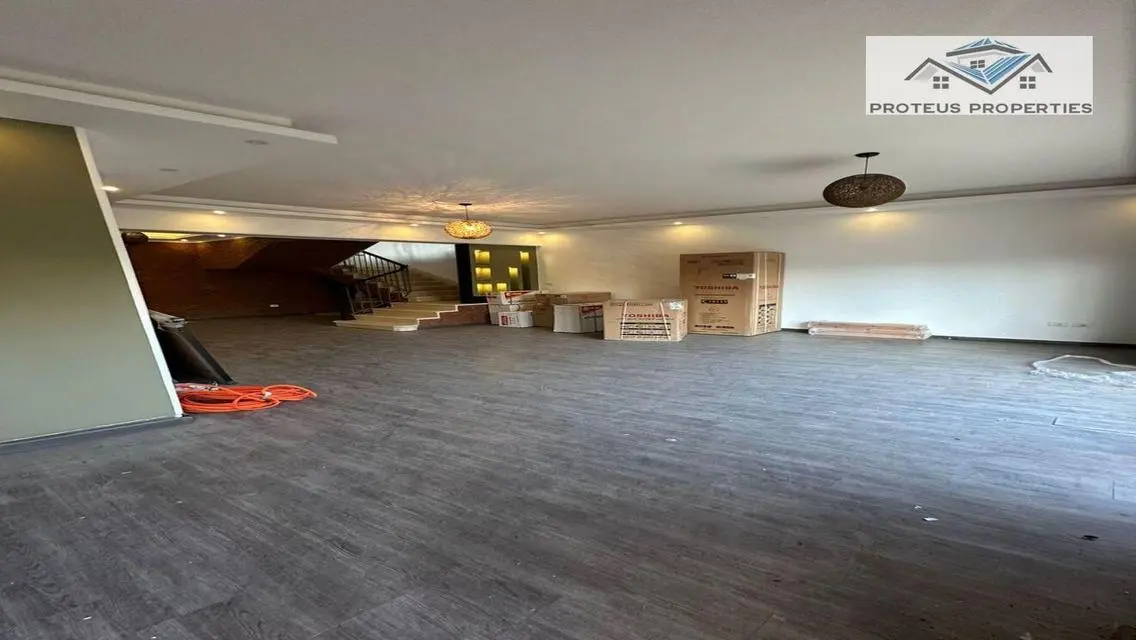 Luxury Apartment of 256 Square Meters in a Prime Location