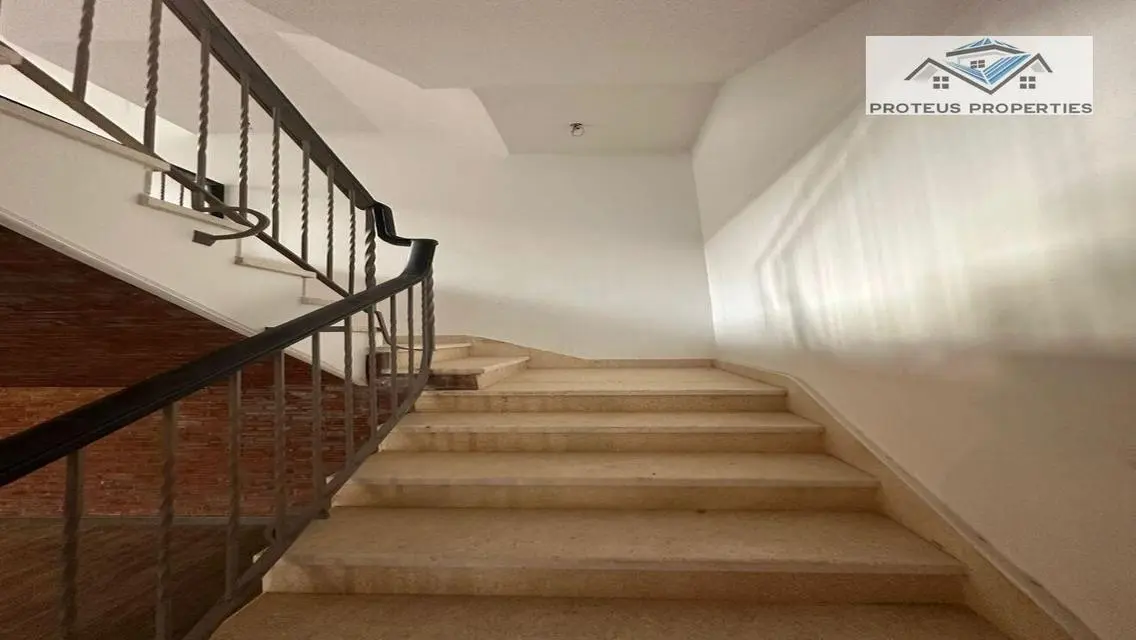 Luxury Apartment of 256 Square Meters in a Prime Location