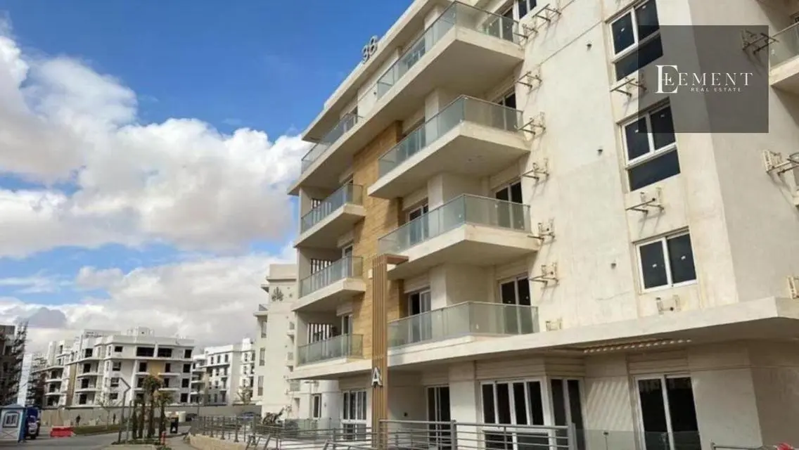 شقة فاخرة للبيع في موقع متميز