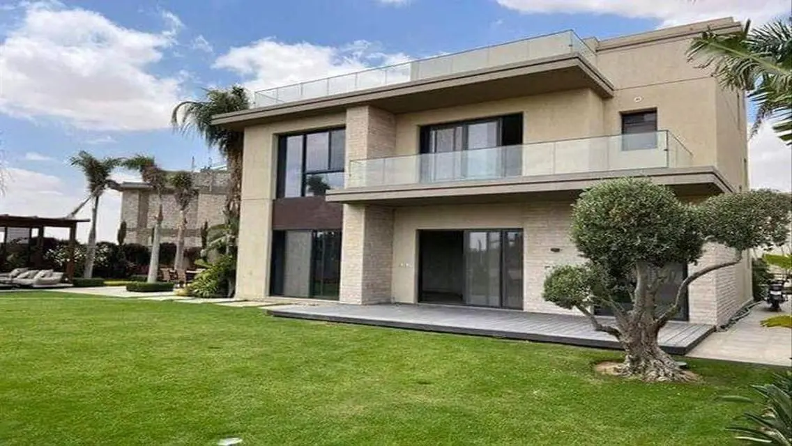 Luxury Villa for Sale with Private Pool and Garden