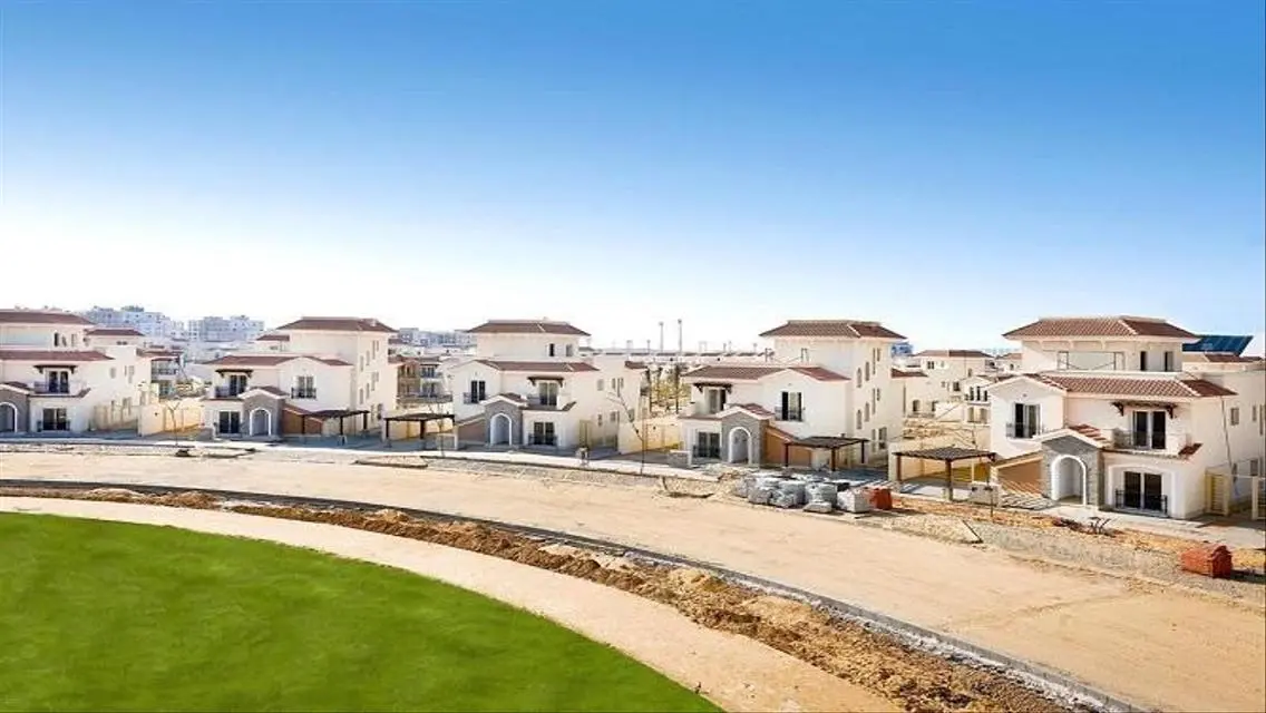 Luxury Villa with Private Garden and Shared Pool