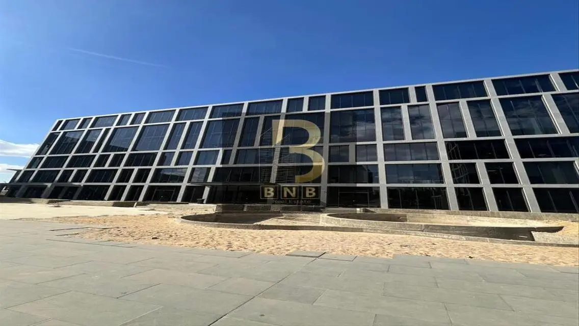 Premium Property of 425 sqm - Unmissable Opportunity!