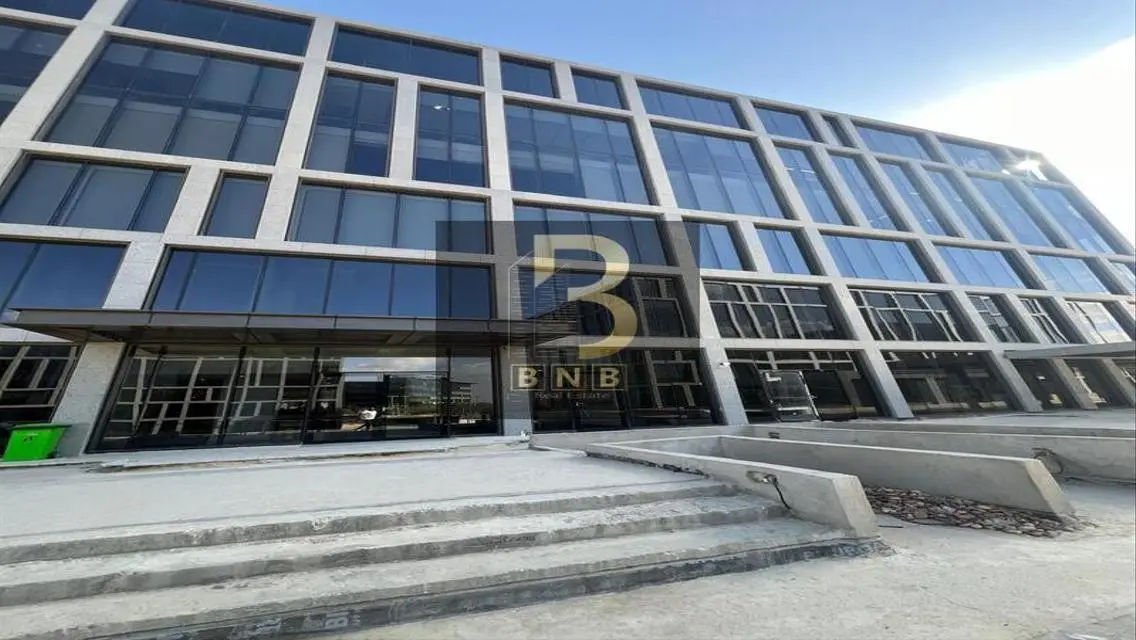 Premium Property of 425 sqm - Unmissable Opportunity!