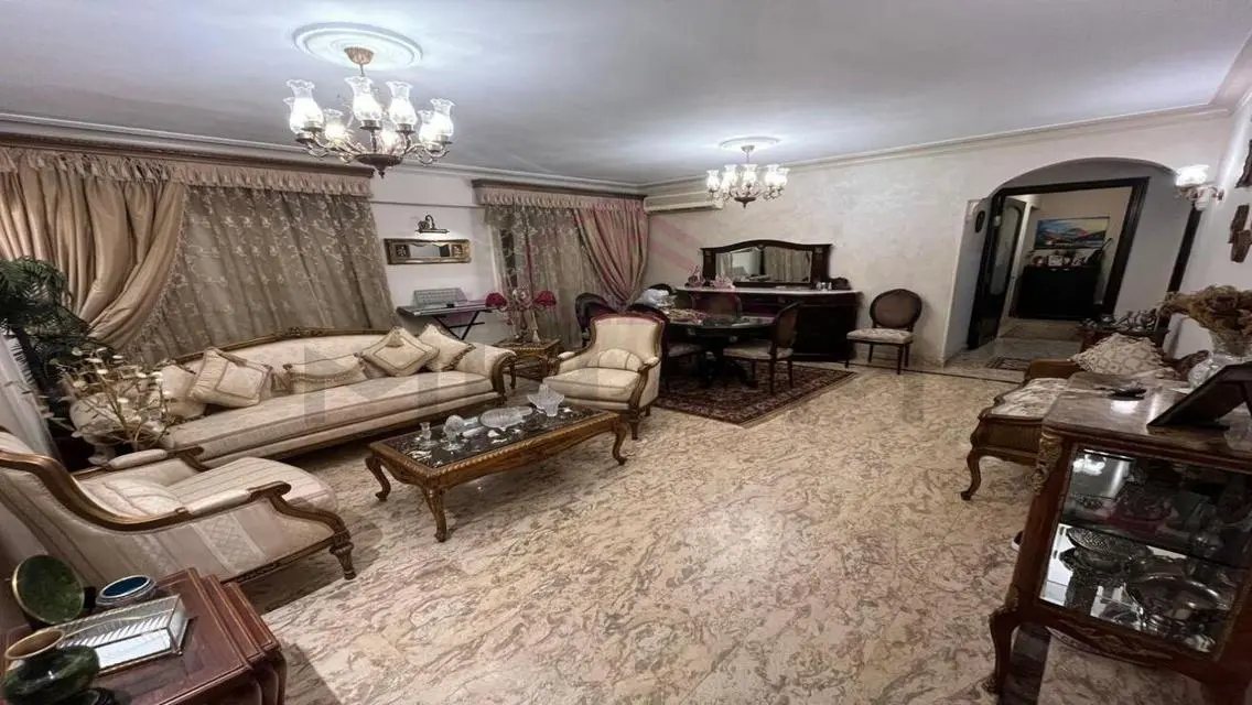Luxury Apartment for Sale in RG0125