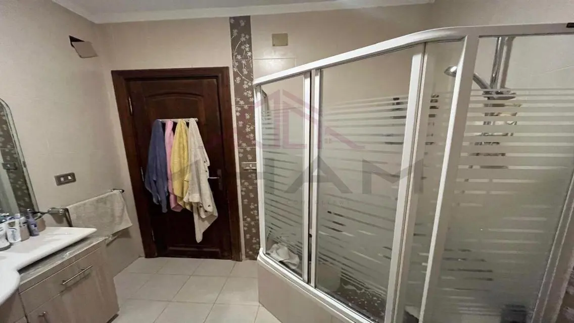 Luxury Apartment for Sale in RG0125